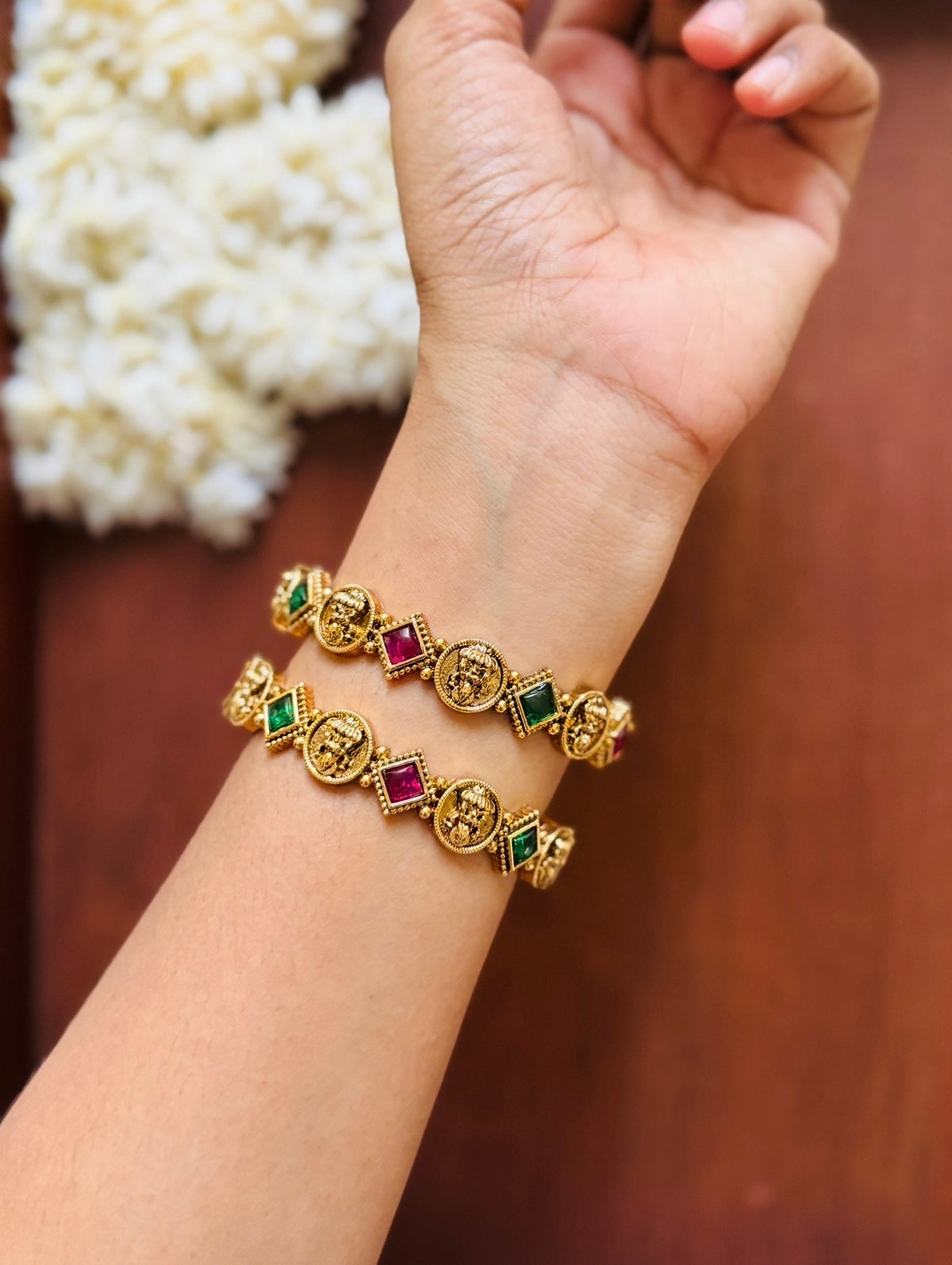 Shrishti bangles SJ9