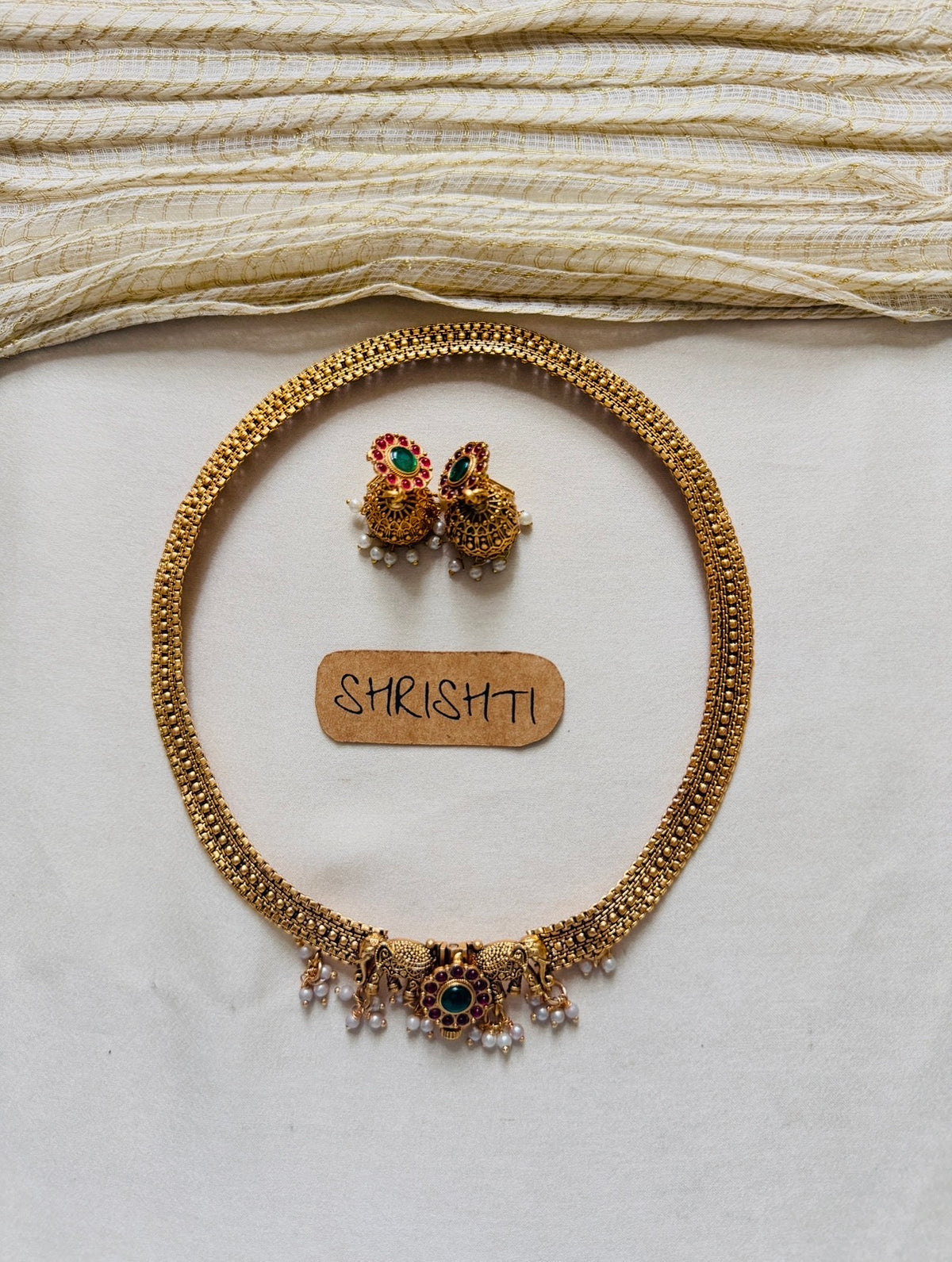 Elephant screw hasli pearls
