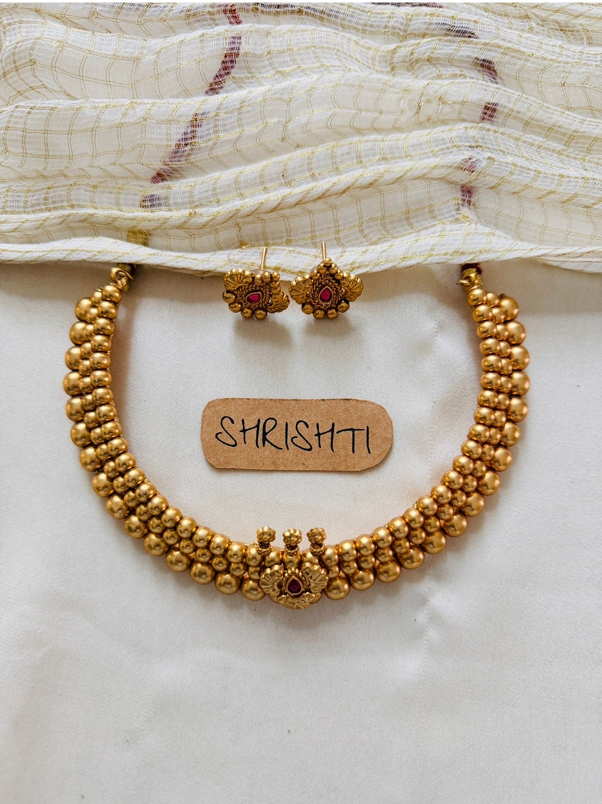 Nila necklace Ruby