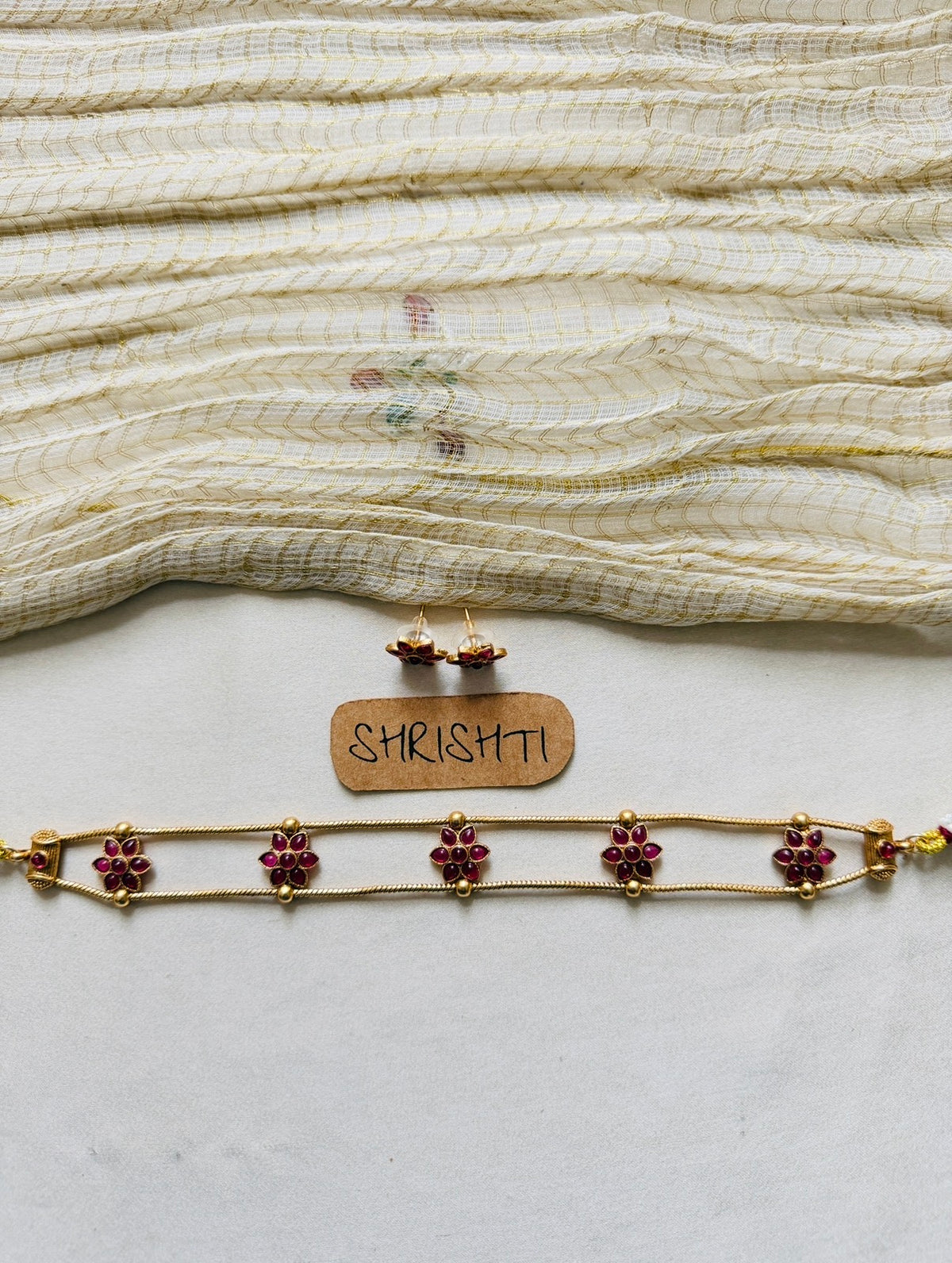Kemp flower choker ruby