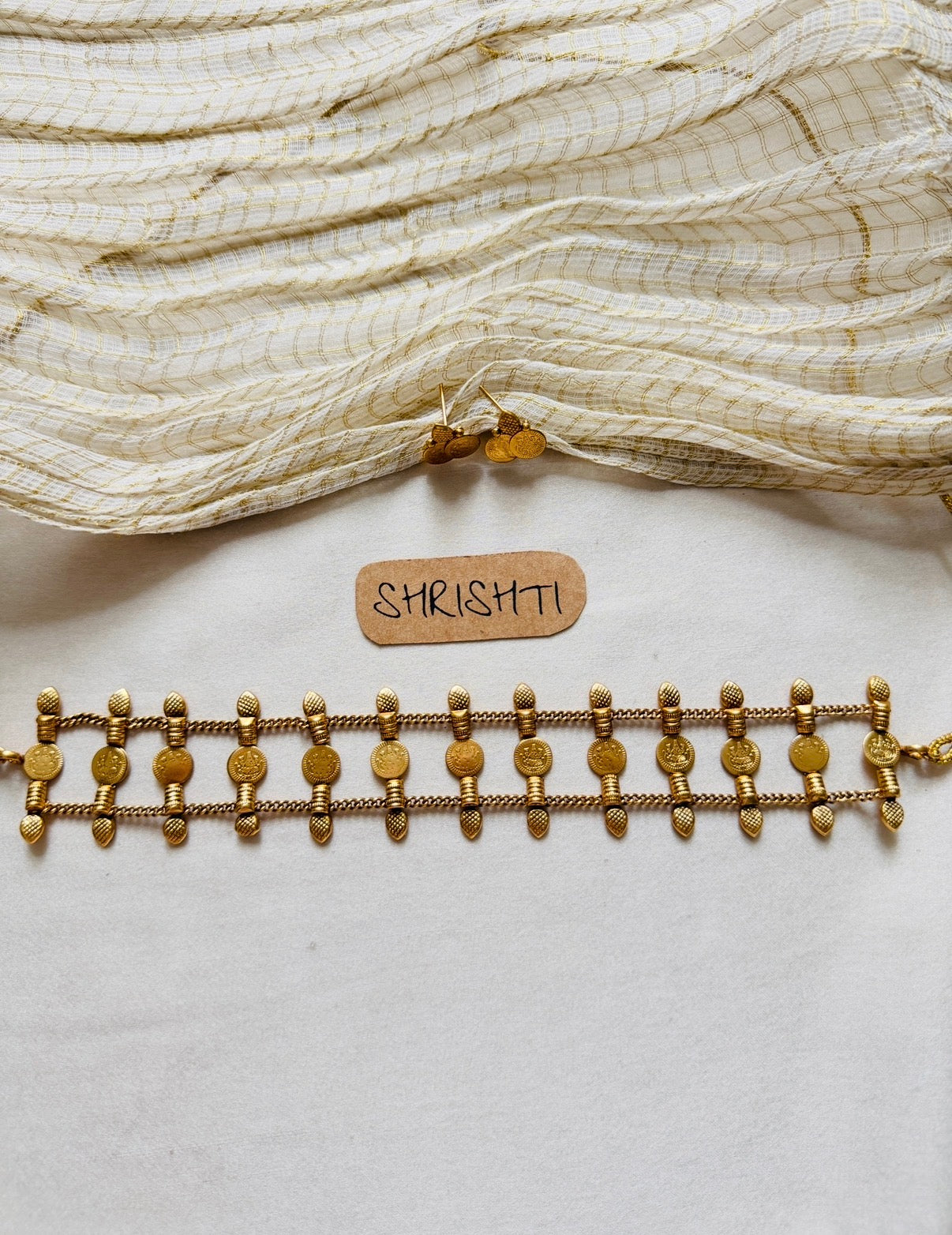 coin choker nithya
