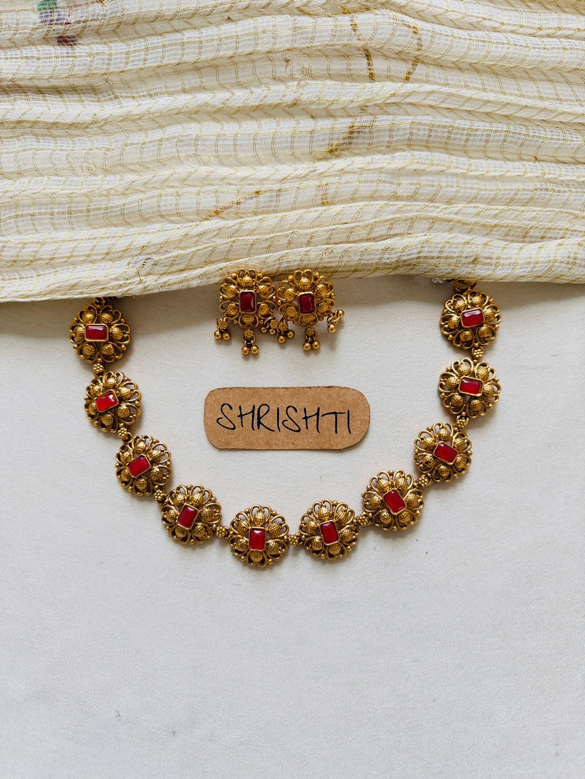 Gold Sufi coral