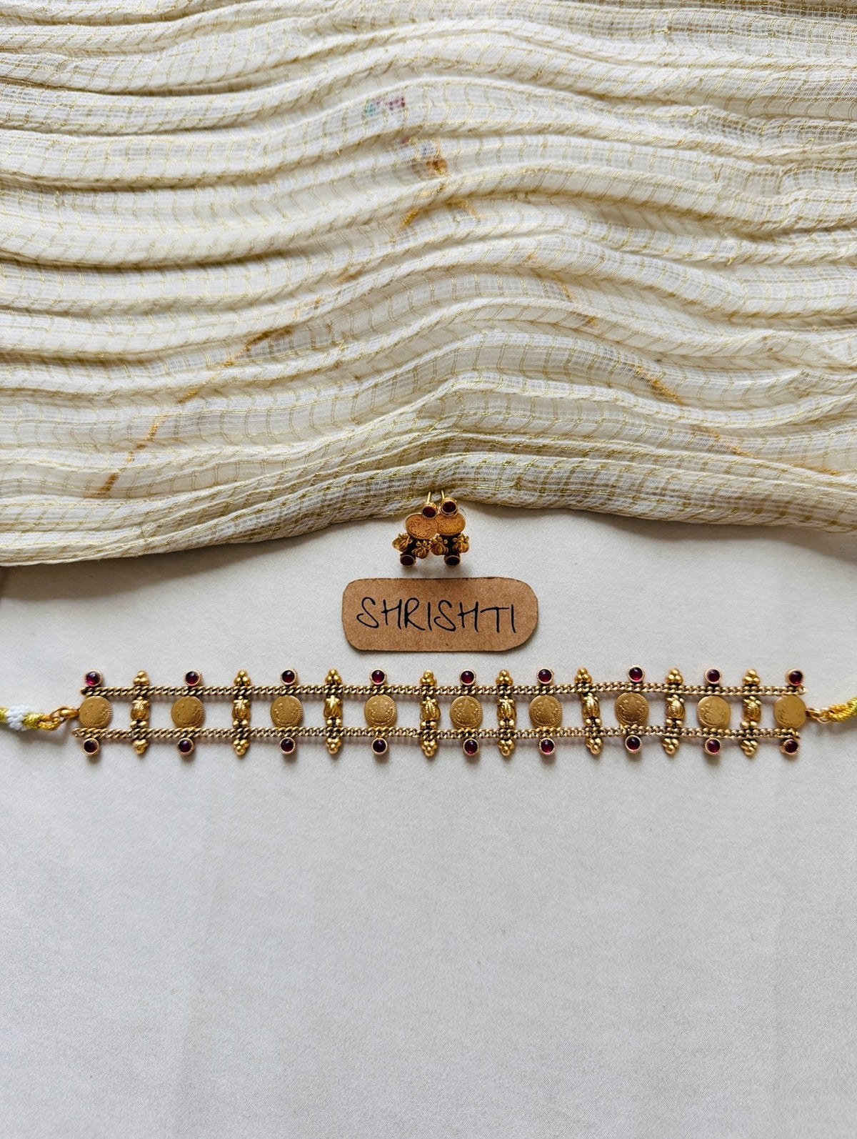 Coin choker liya Ruby