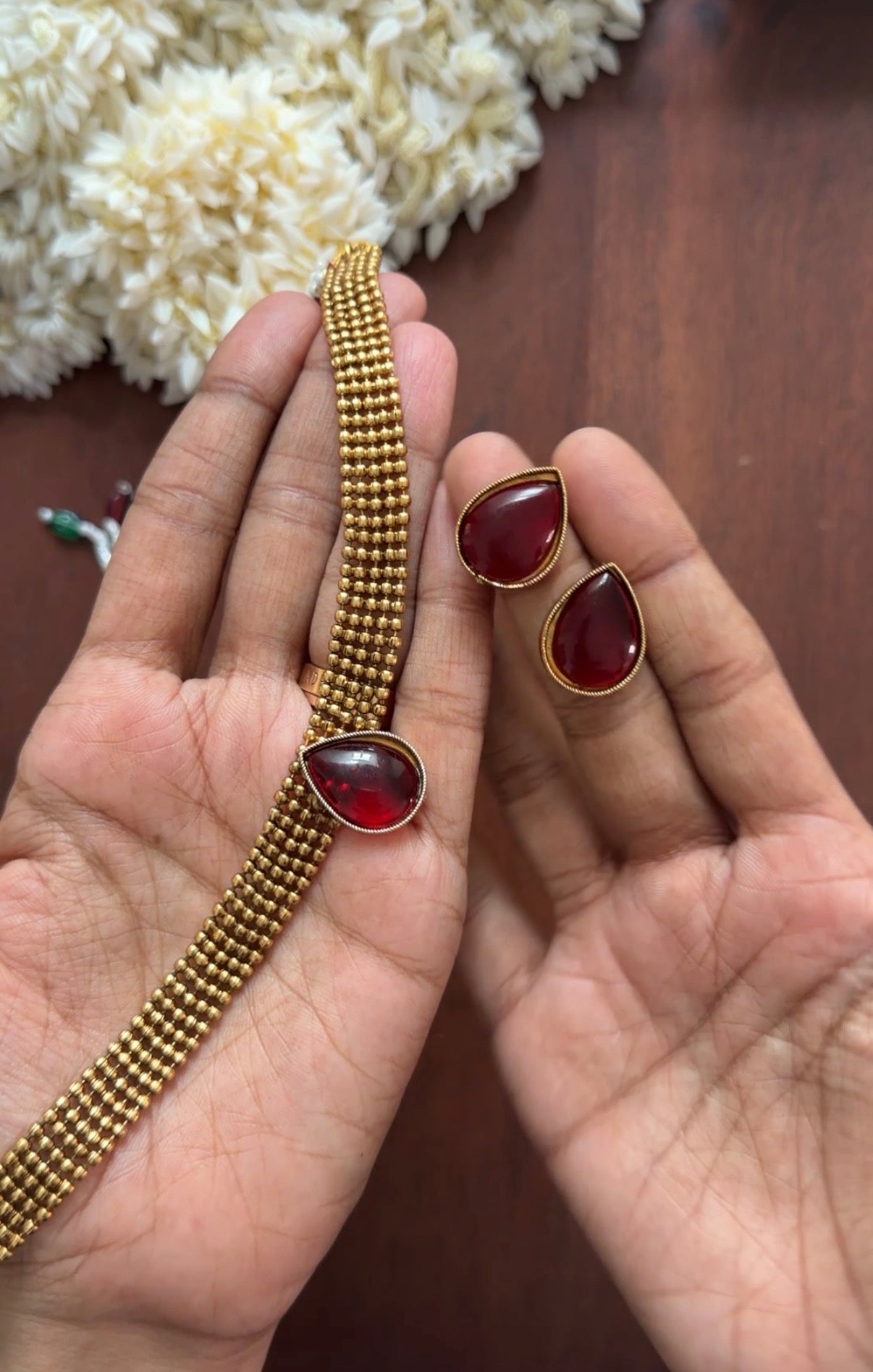 Choker chain ruby