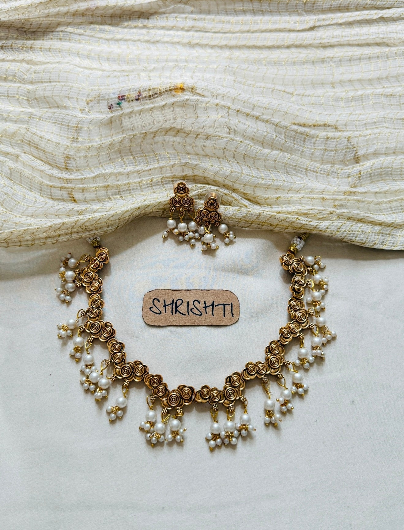 Pearl Necklace Gold