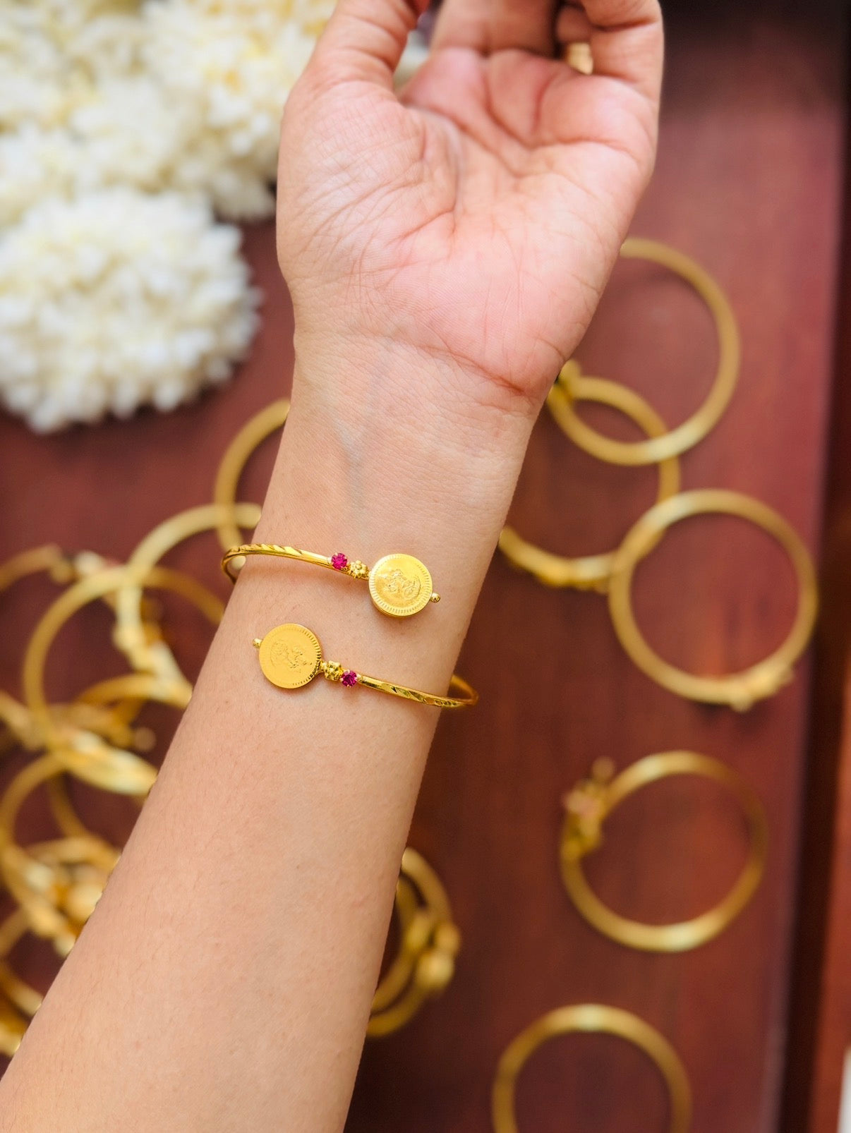 Gold kada SJ1