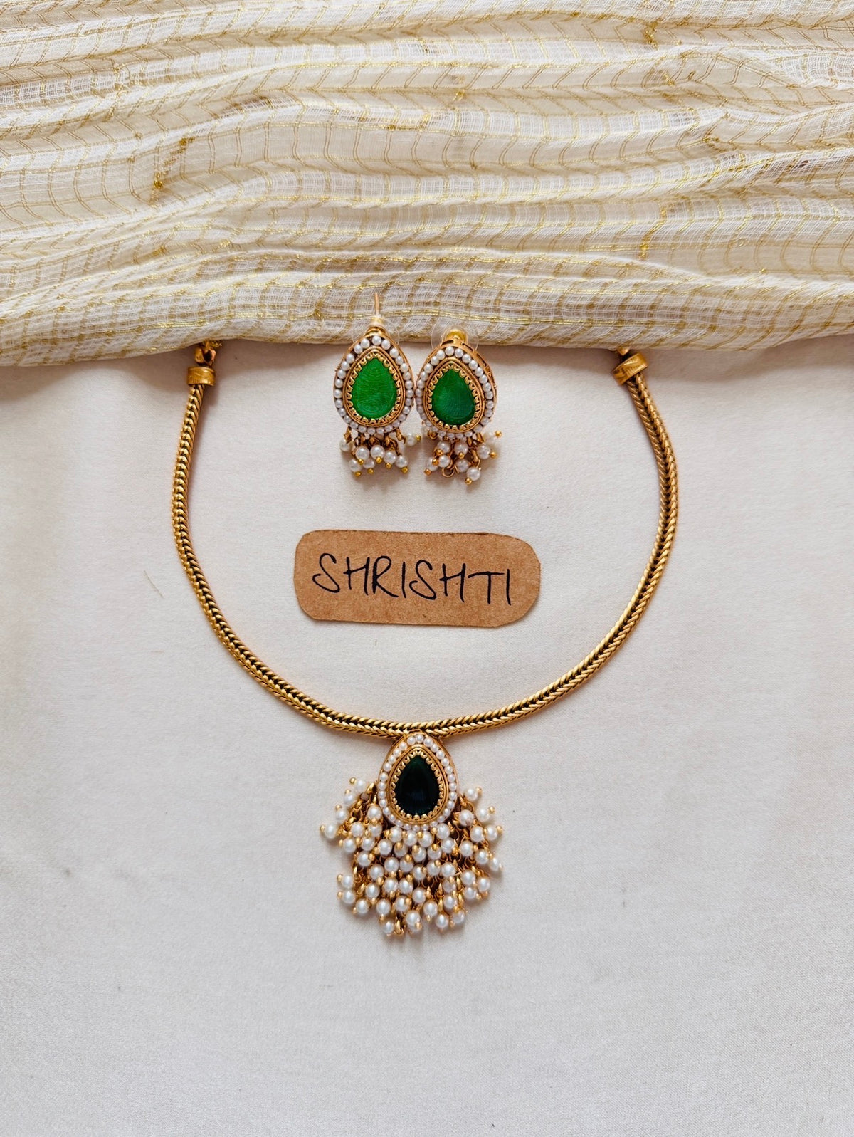 Pearls Nila green
