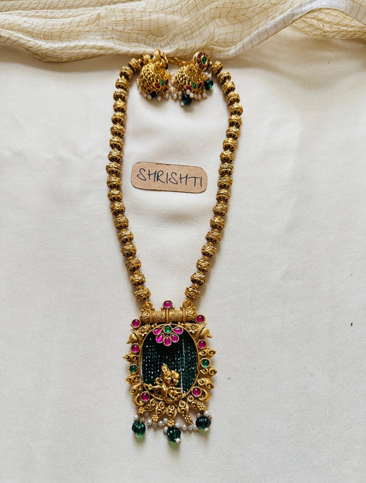 Emerald Krishna Mala pre