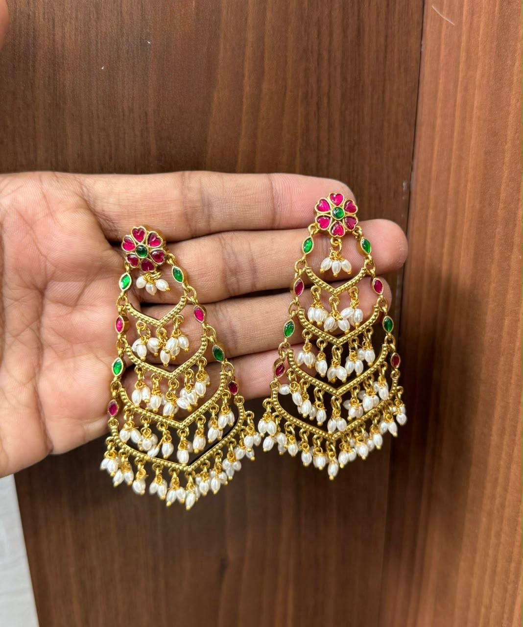 Aishwarya hangings