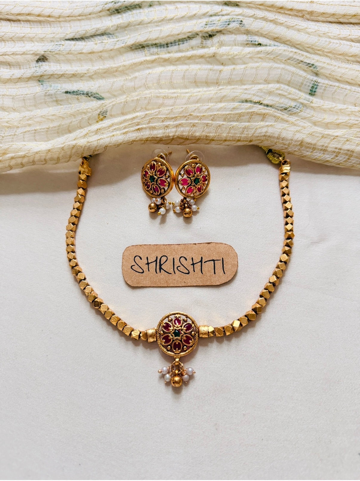 Ashtapailu choker flora