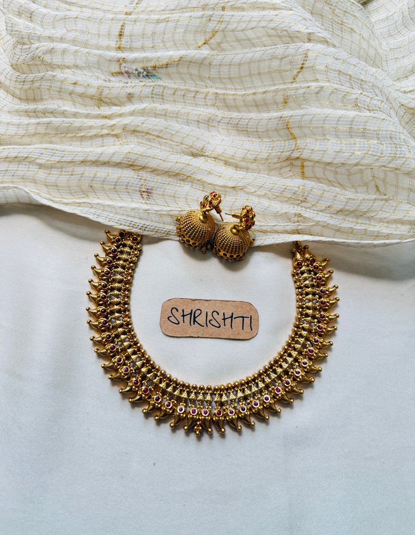 gold necklace ruby 1