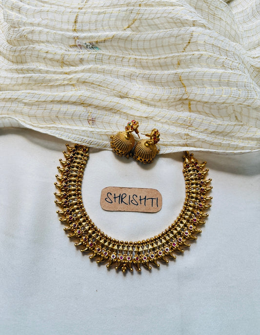 gold necklace ruby 1