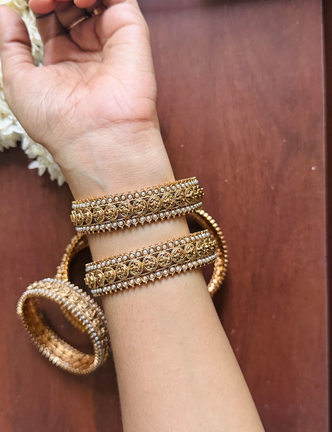 Pearl Coin Bangles premium