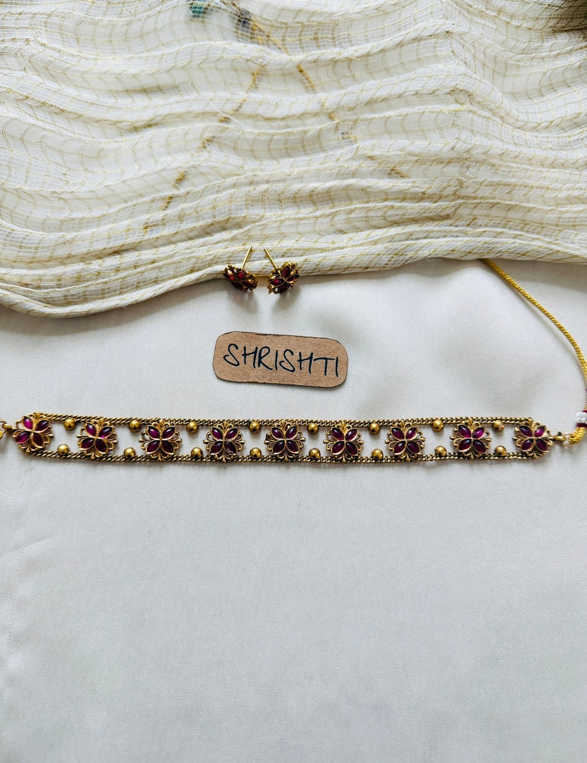 flora choker 550 ruby
