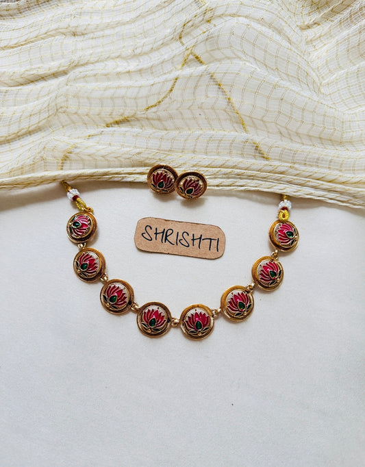 round lotus necklace