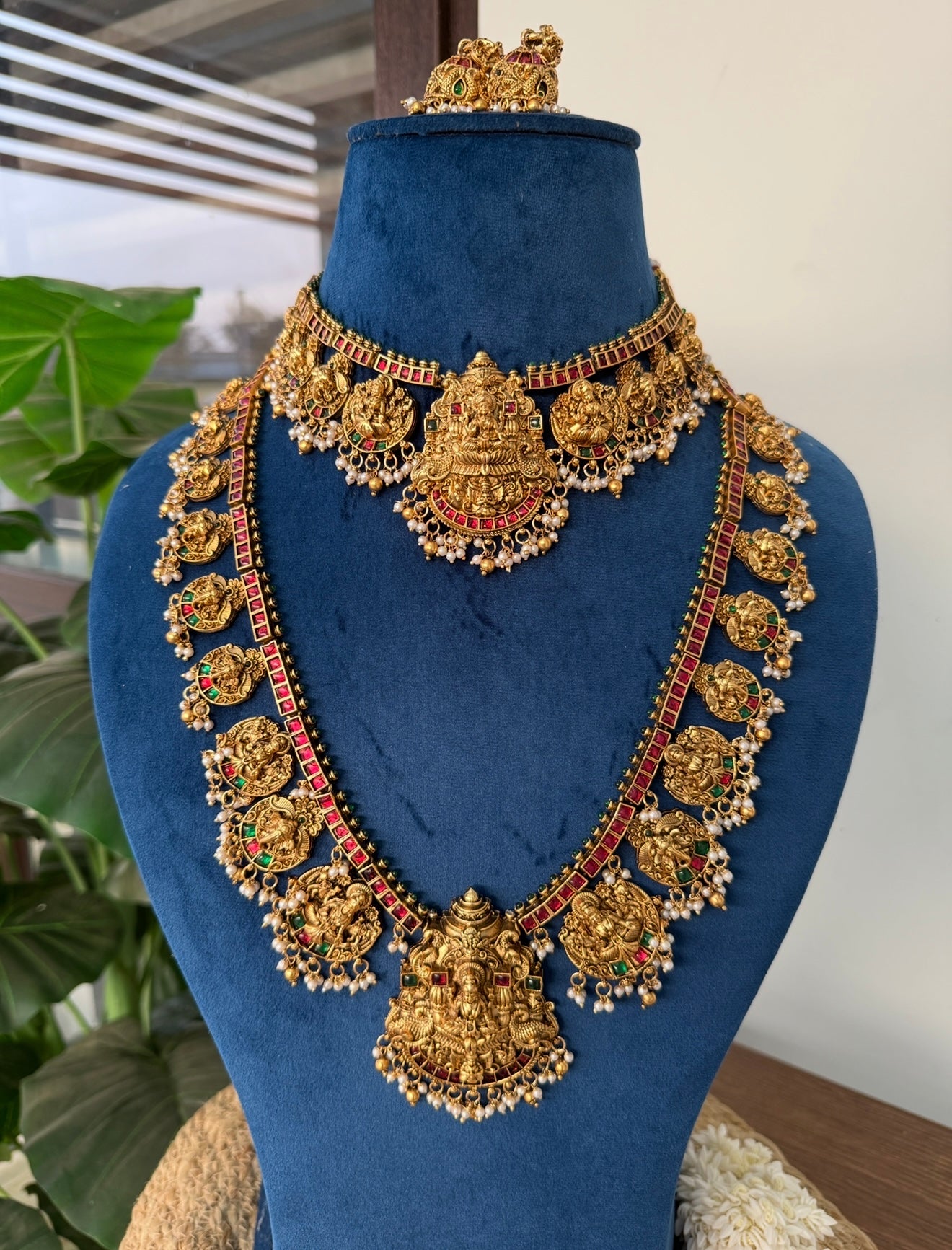 lakshmi guttapusal bridal set