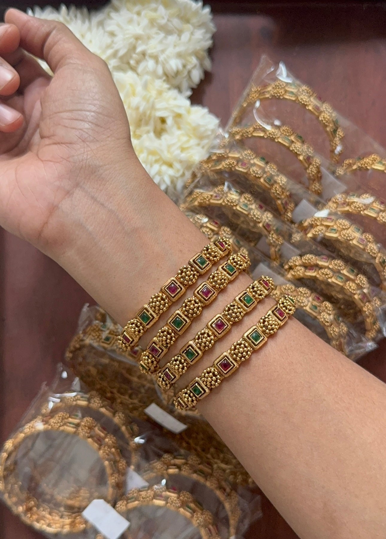 4 bangles kemp