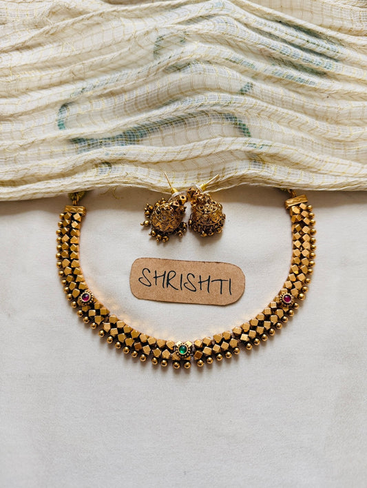 Ashtapailu kemp necklace